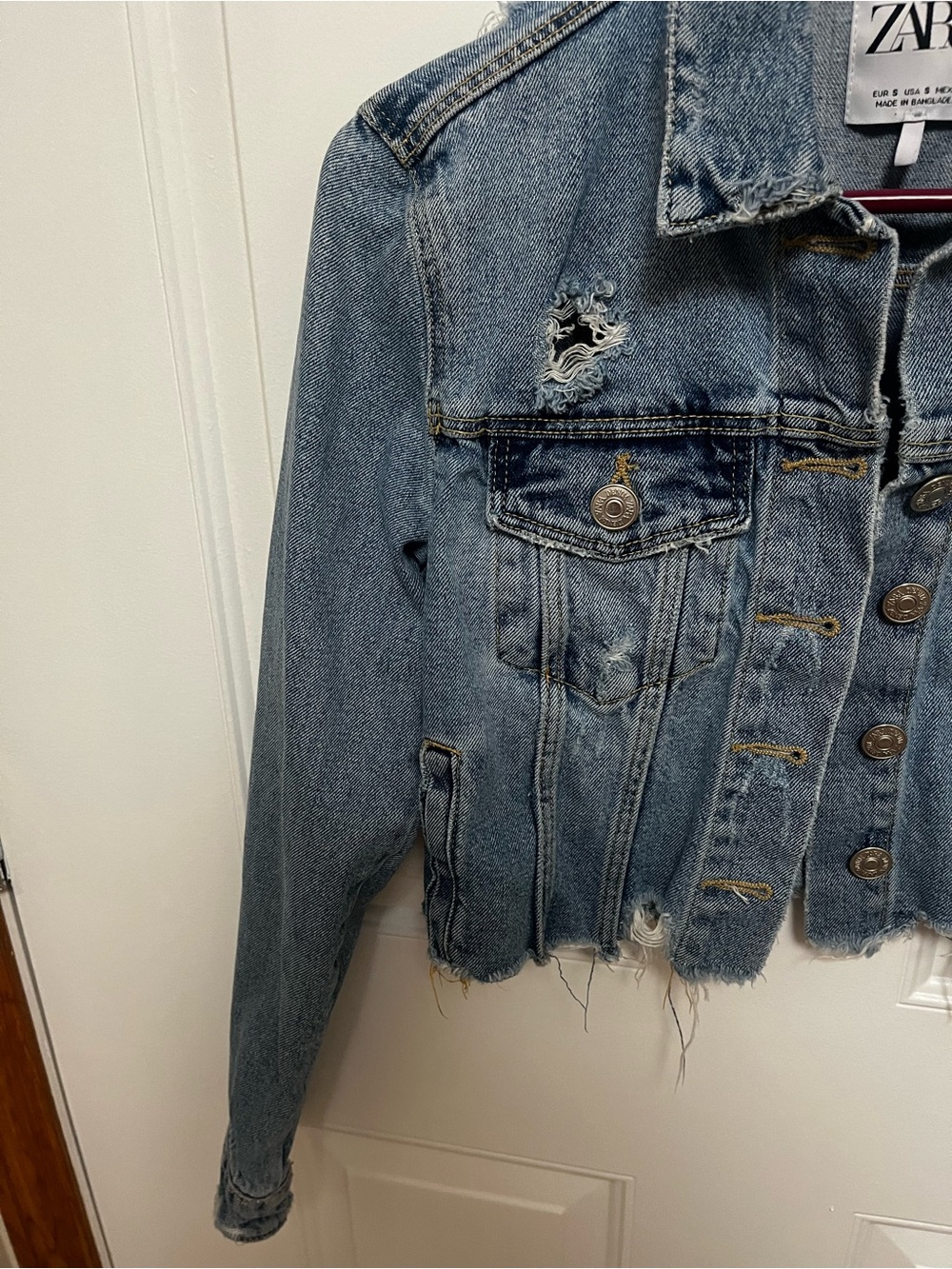 ZARA Light Blue Distressed Cropped Denim Jacket - Picture 3 of 4